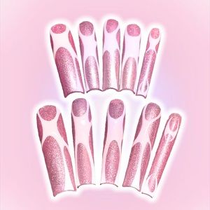 SET OF PRESS ON nails (DM TO ORDER)
"ARTSY GURL 2.0" Extra Long Squre Nail set